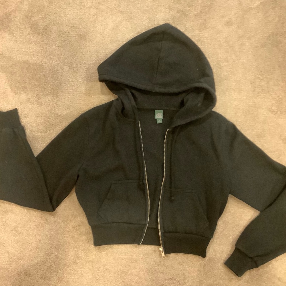 Wild Fable Black Cropped Hoodie